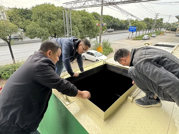 觀(guān)察車(chē)輛