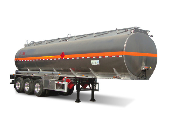 這20臺(tái)車一交付，液罐車升級(jí)新高度