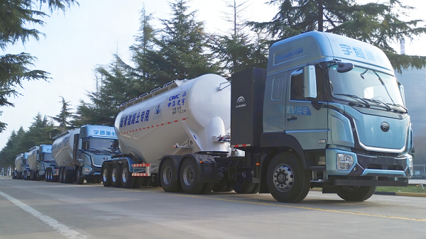 【發(fā)車新聞】邀雪稱慶，順問冬安！無懼嚴(yán)寒的“小白罐”暖心交付！