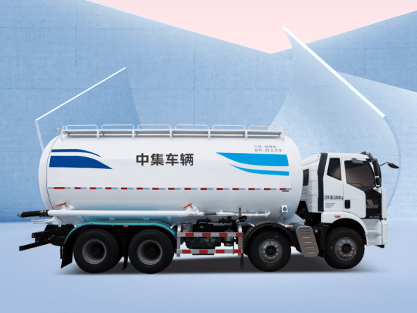 中集車輛粉罐家族實(shí)力登場(chǎng)，揭秘粉粒物料運(yùn)輸車的"高效可靠"之道！