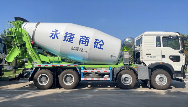 【發車新聞】重汽&凌宇攪拌車交付客戶！